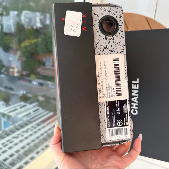 Jordan Kids Light Blue and Gray Sneakers - Picture 9 of 9